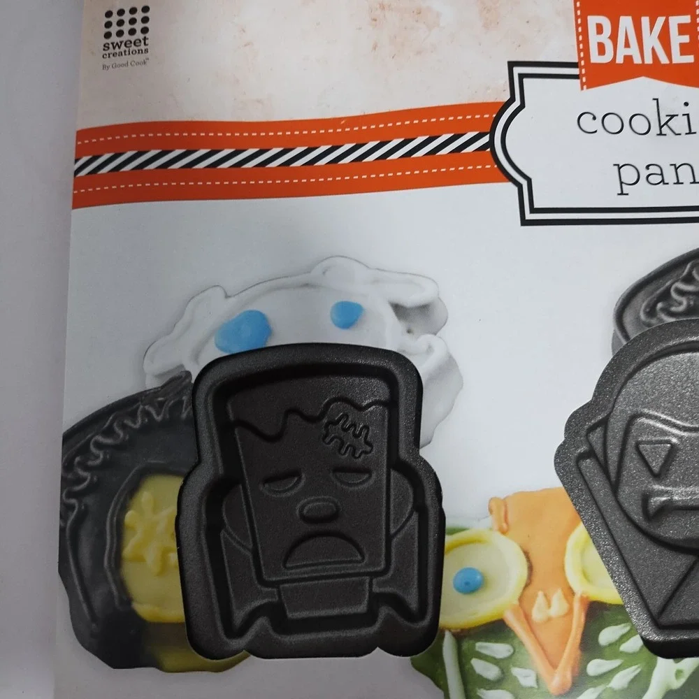 Set Of 2 Sweet Creations Halloween Cookie Shapes Pan 12 Cavities‎ Non-stick